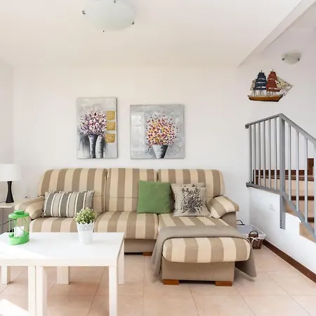 Live Faro Poris House With Beautiful Sea Views סנטה קרוז דה טנריף
